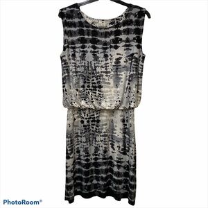Avital Black White Graphic Print Sleeveless Dress